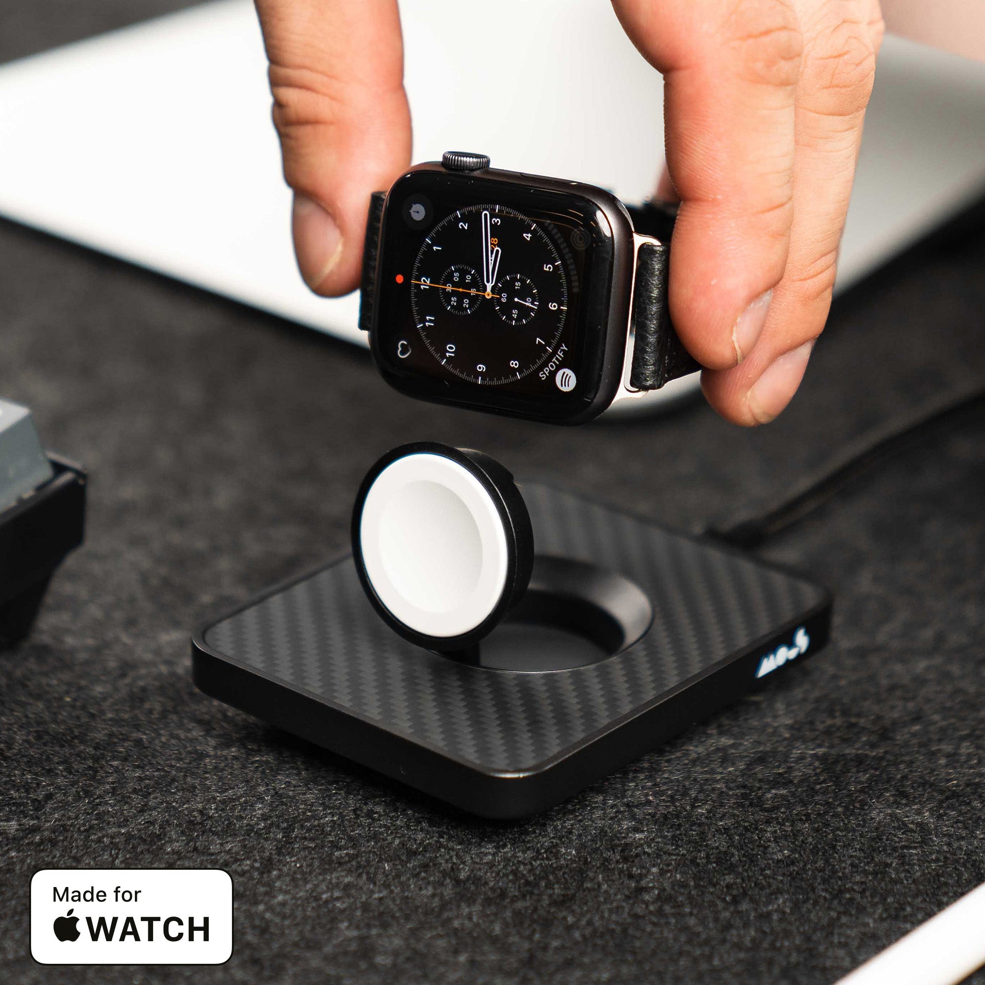 Qi2 Wireless Charging Stand for iPhone & Apple Watch - Aramid Fiber